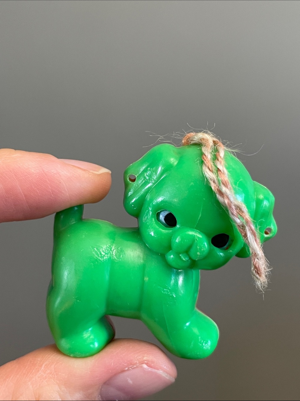 Vintage 1960s PLASTIC DOG Figural Sleepy Googley Eyes figure